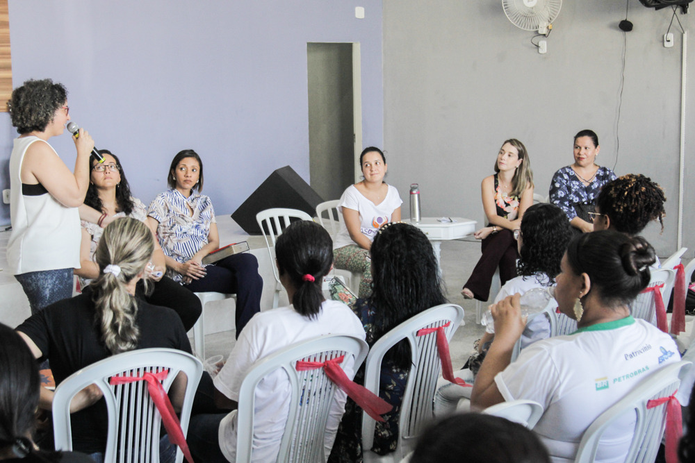Violência Obstétrica e Empoderamento Feminino são debatidos no CRAS do Santa Maria