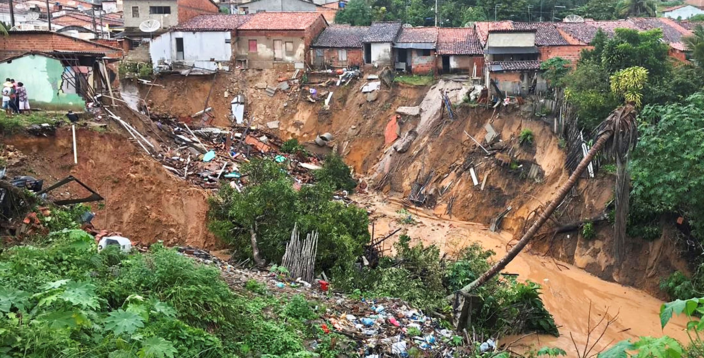 Defesa Civil monitora novos pontos afetados pelas chuvas em Japaratuba e Rosário do Catete