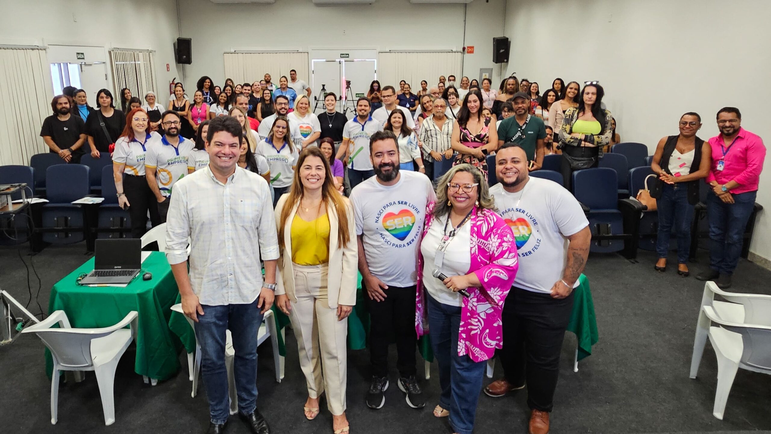 Secretarias da Assistência Social e do Trabalho realizam ação pela empregabilidade do público LGBTQIAPN+