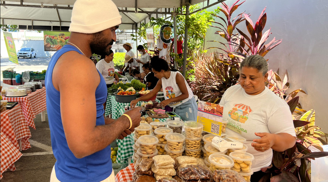 Secretaria da Assistência Social realiza mais uma edição da Feira da Agricultura Familiar
