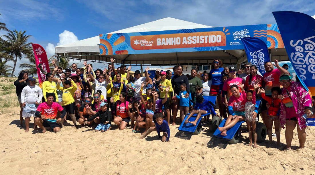 Inclusão e cidadania no verão sergipano são garantidos com o banho assistido