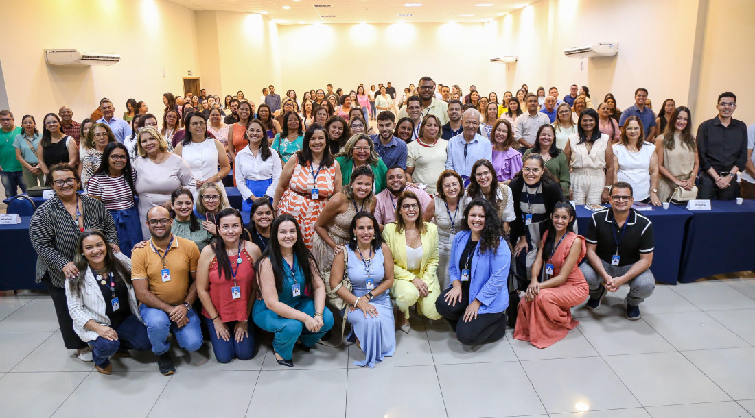 Secretaria da Assistência Social promove encontro com prefeitos para fortalecer adesão a programas sociais