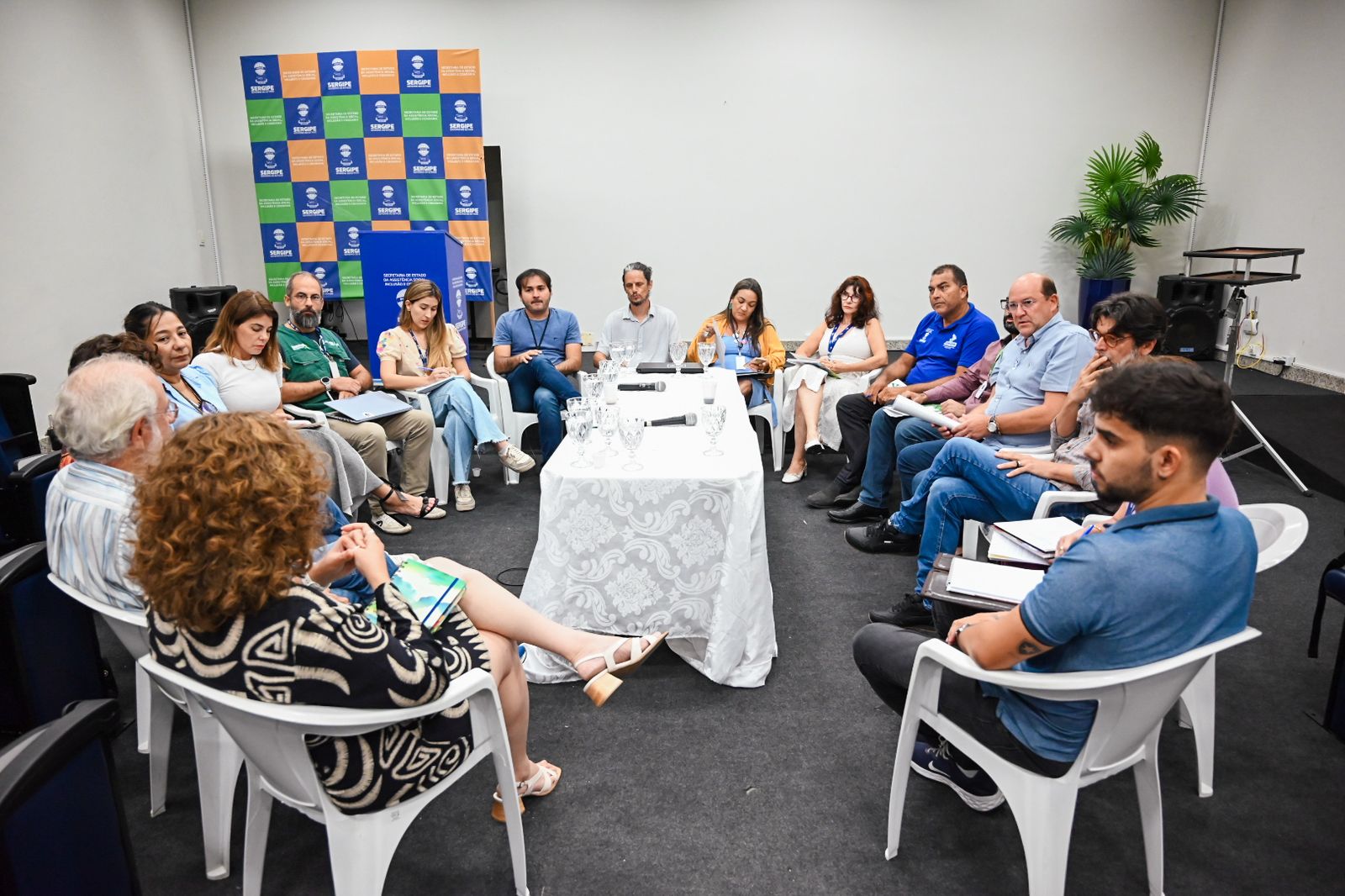 Governo do Estado recebe representantes de órgãos federais para diálogo sobre agroecologia e produção de alimentos