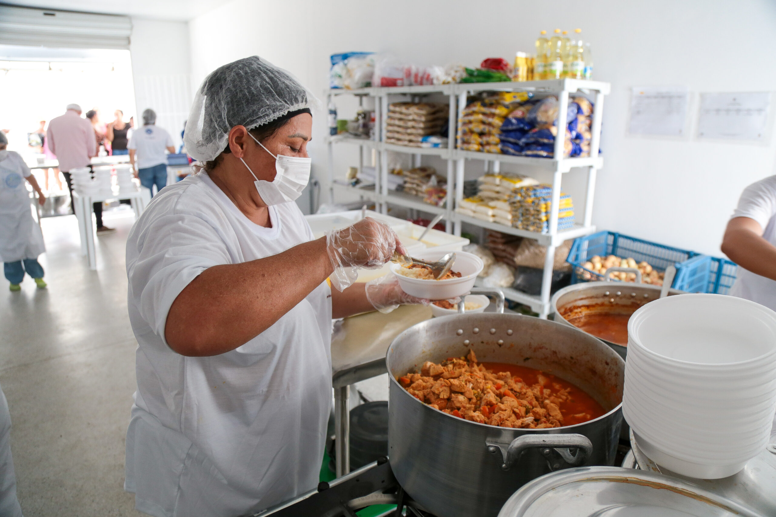 Restaurante Popular Padre Pedro e unidades do Prato do Povo funcionarão normalmente durante o ponto facultativo do dia 17