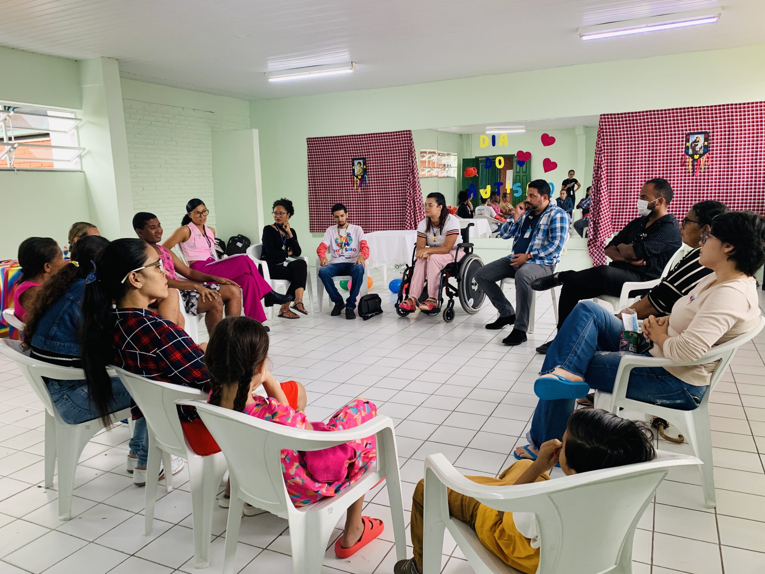 Seasic promove roda de conversa e reforça visibilidade e escuta no Dia do Orgulho Autista