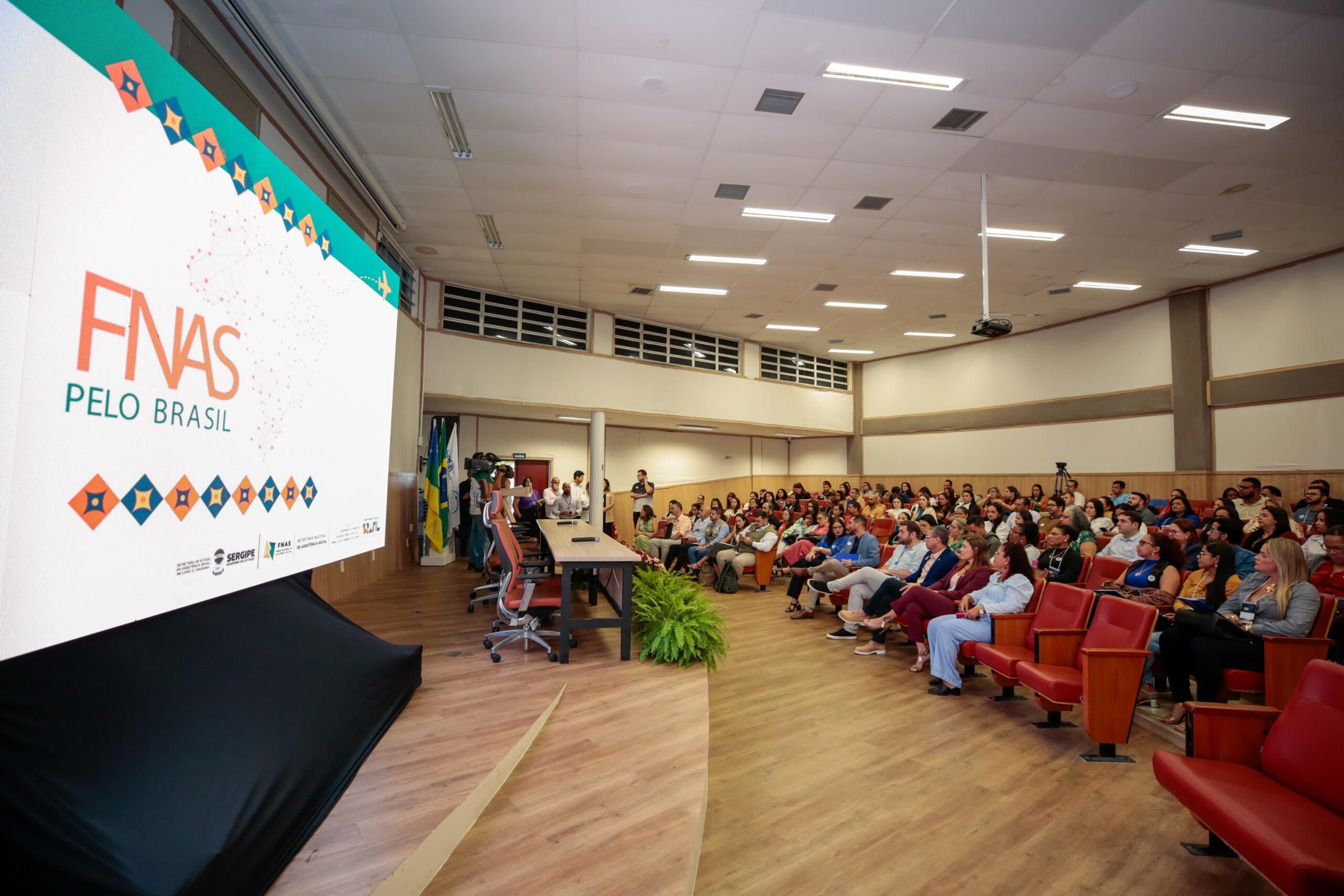 FNAS pelo Brasil reúne gestores e fortalece a assistência social em Sergipe