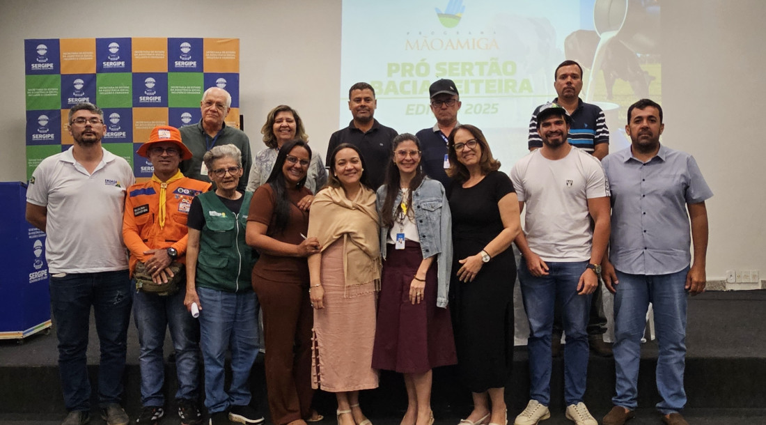 Governo recebe representantes de secretarias municipais da Agricultura para alinhar ações do Programa Mão Amiga Bacia Leiteira