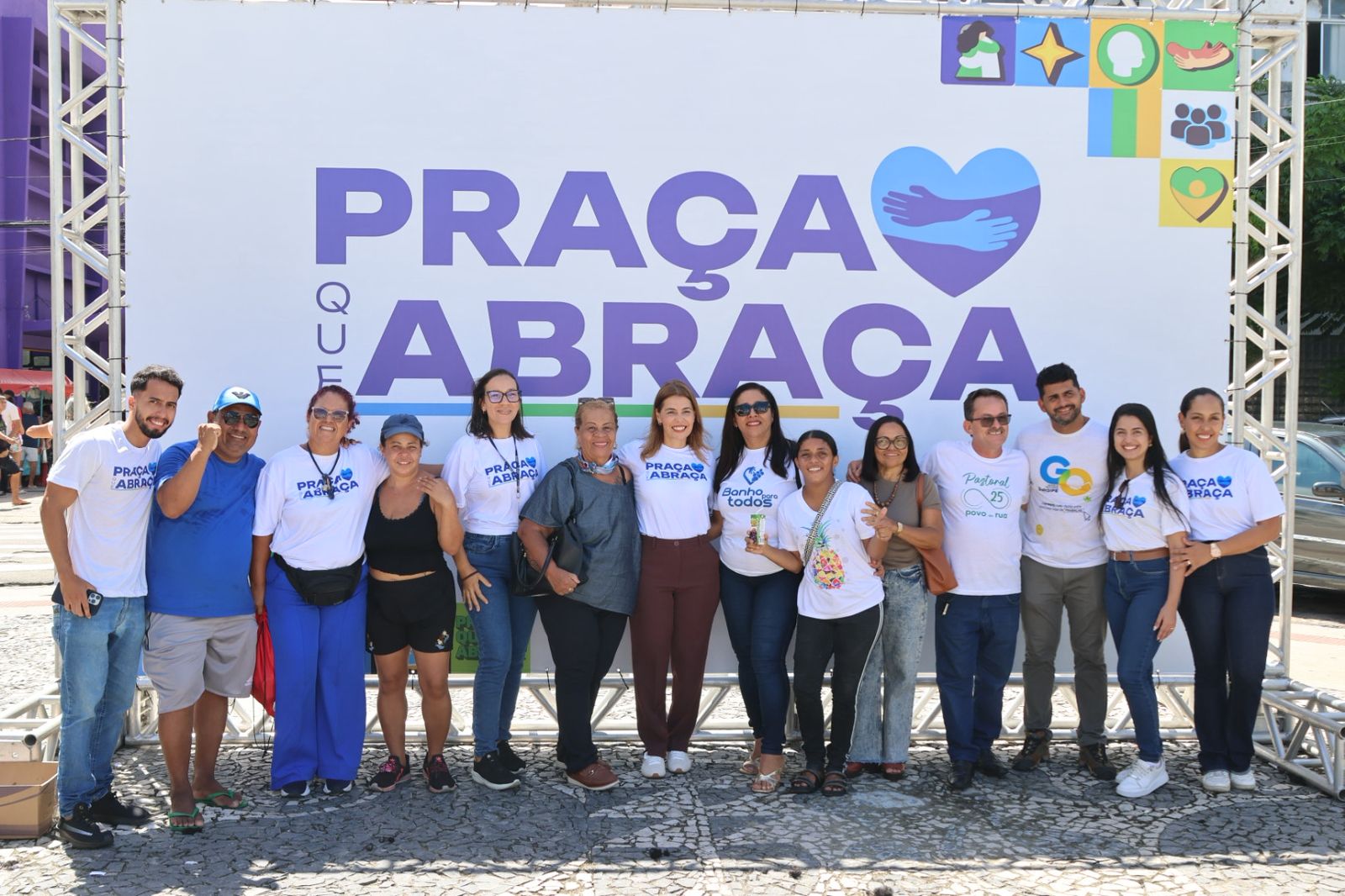 Praça que Abraça leva cidadania, saúde e inclusão para a população